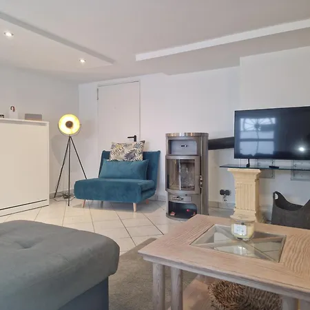 Monteur- Kachtenhausen * Lage