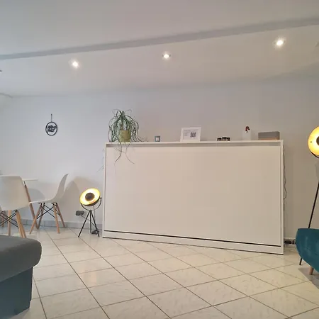 Monteur- Kachtenhausen *