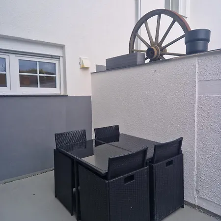 Monteur- Kachtenhausen Apartman *