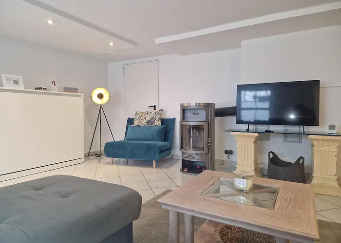 Monteur- Kachtenhausen * Lage (Lippe)