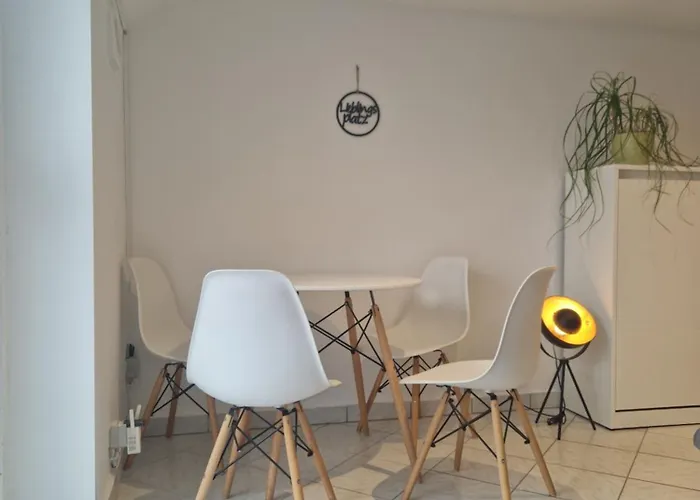 Monteur- Kachtenhausen Lage (Lippe)